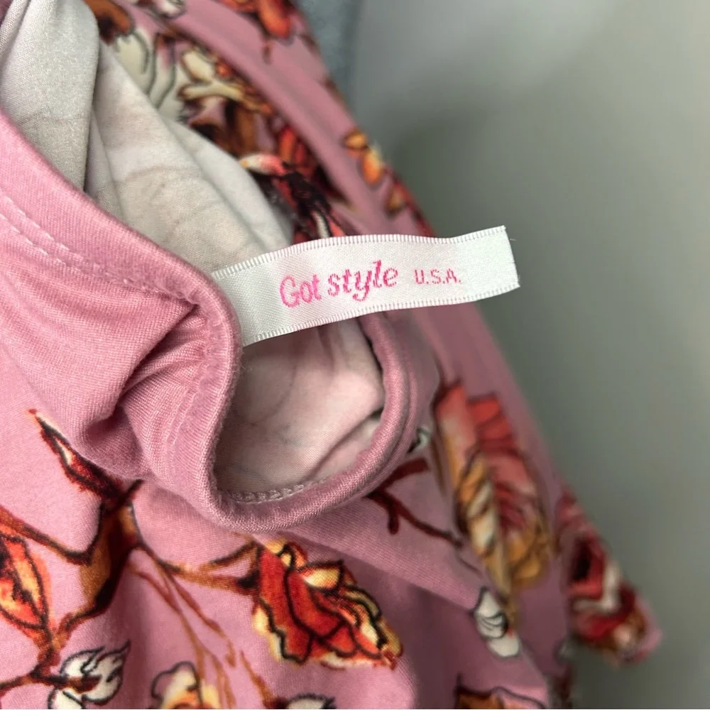 Floral Pink Off-Shoulder Dress - Picture 4 of 4